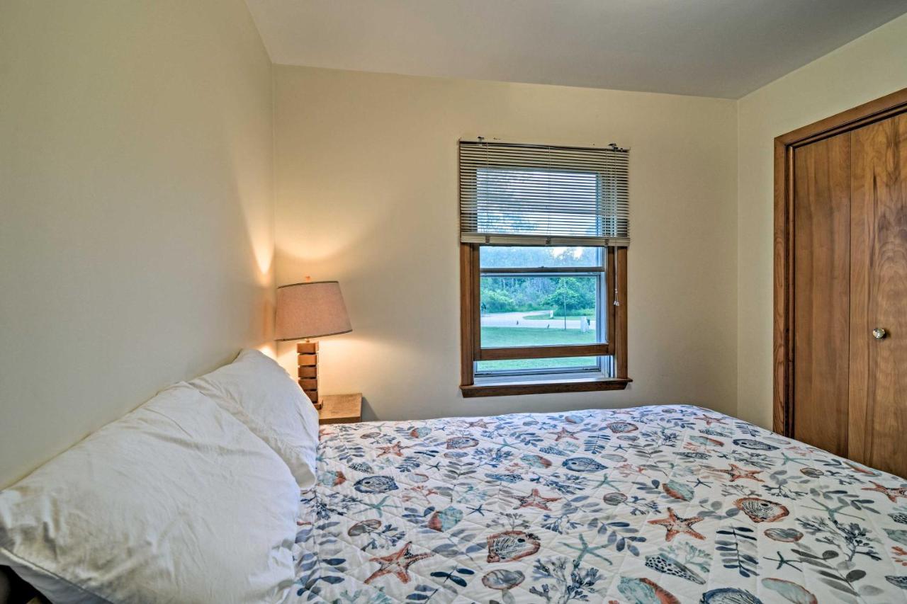 Lake Huron House With Grill And Beach Access! East Tawas Exterior foto