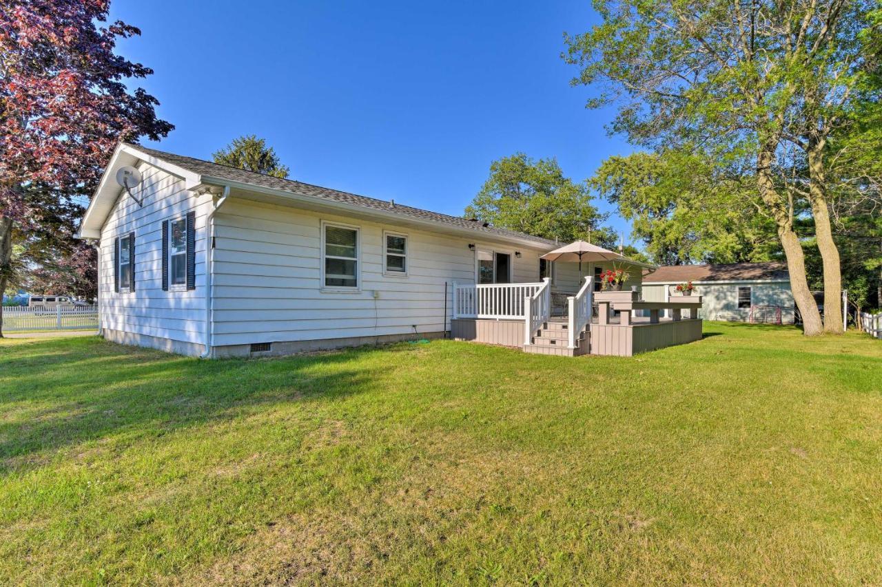 Lake Huron House With Grill And Beach Access! East Tawas Exterior foto